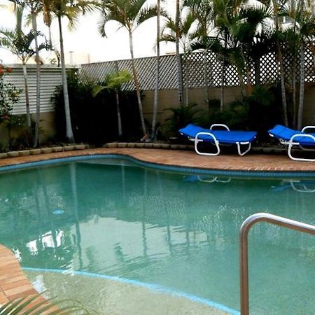 Budds Beach Apartments Surfers Paradise Exterior foto